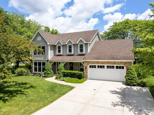 6256 Sleepy Hollow Ln, Lisle, IL 60532