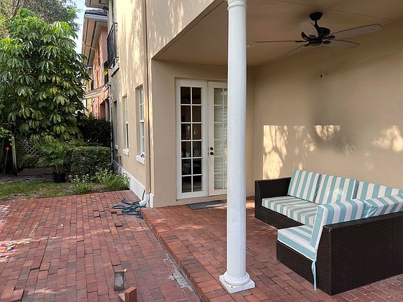 3rd image of 1024 W Heritage Club Cir