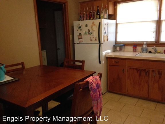 2nd image of 1704 Lawndale Ave