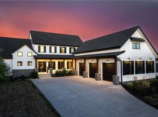 9422 Coneflower Cir, Norwalk, IA 50211