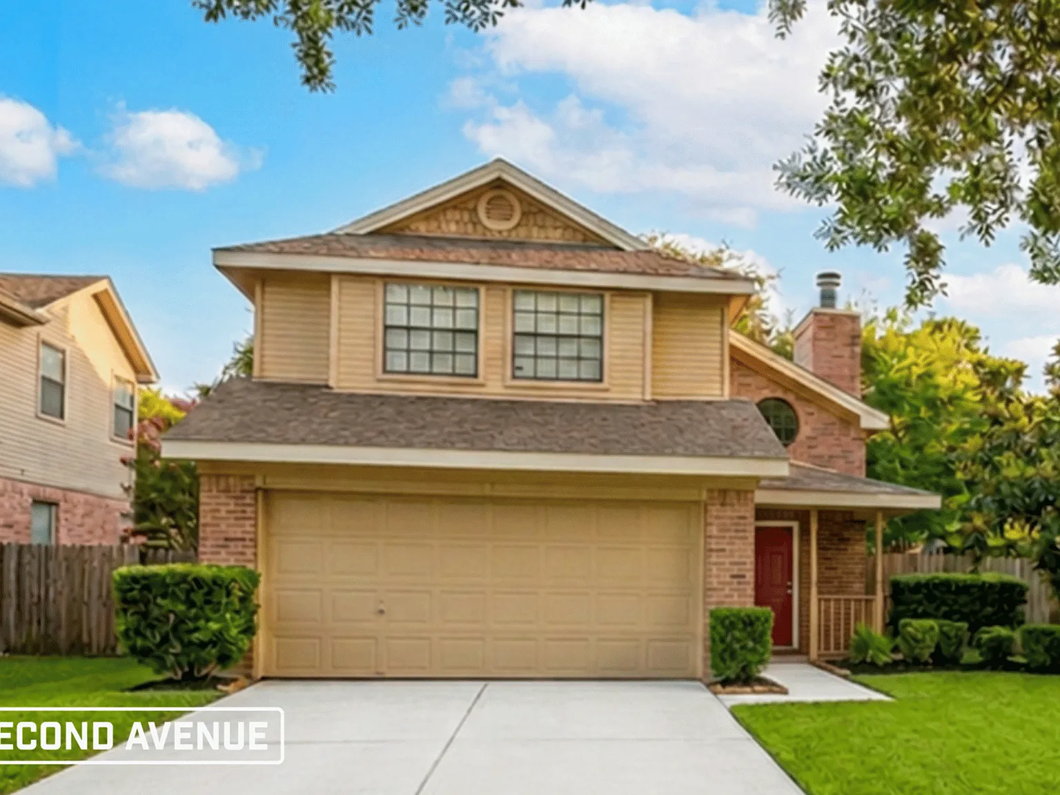 3 bed, 2.5 bath, 2019 sqft, $1,895 — Photo 1