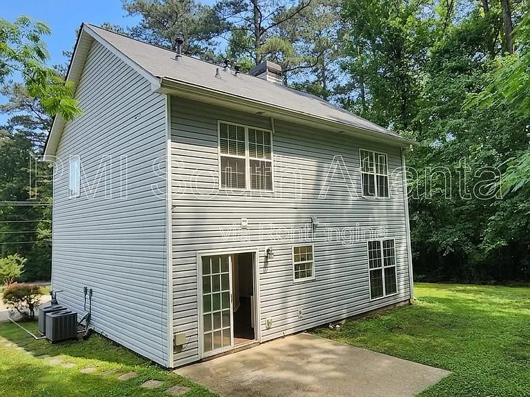 588 Hunnicutt Rd SE — Photo 14