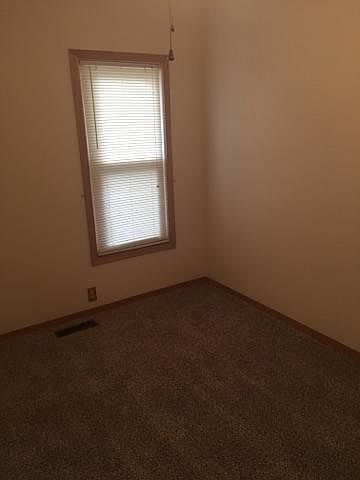 2nd image of 703 Jackson St