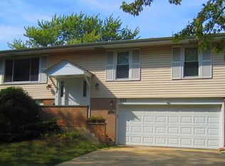 137 Pepperwood Dr, Bolingbrook, IL