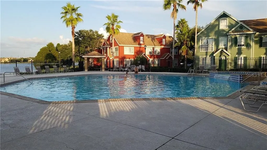 2 bed, 1200 sqft, $1,850 — Photo 1