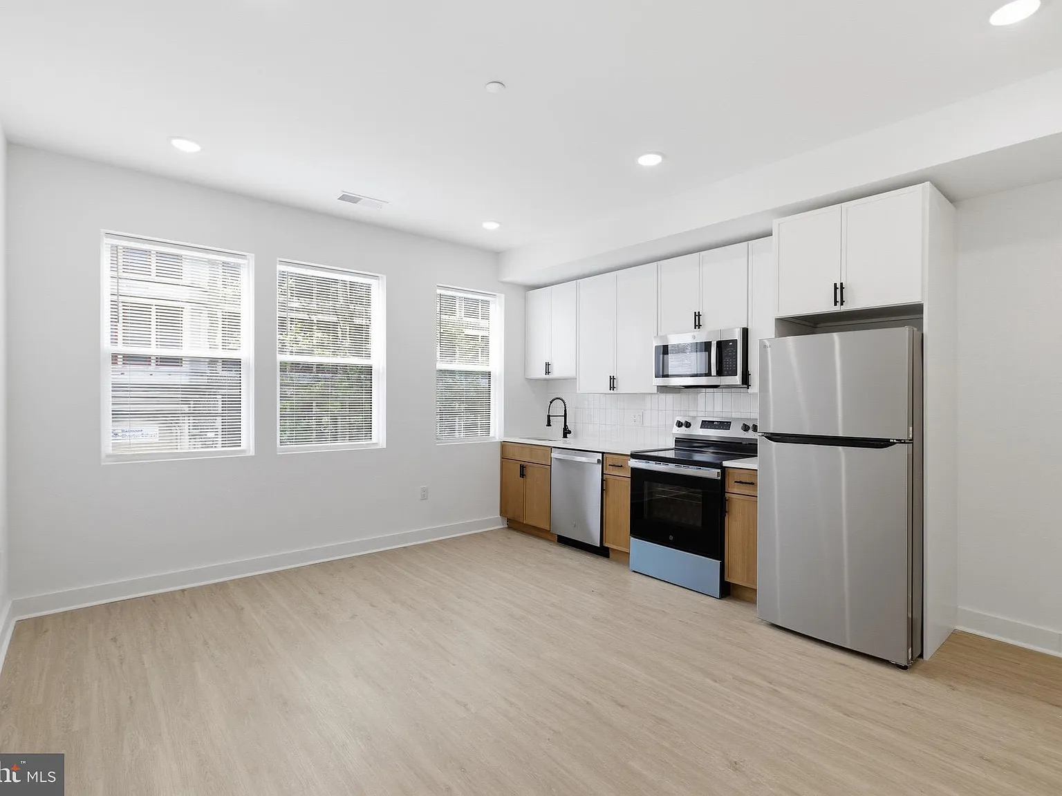2 bed, $1,500 — Photo 1