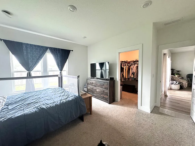 107 Blooming Cv — Photo 9