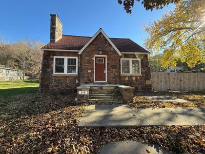 338 James Ave, Mankato, MN, 56001