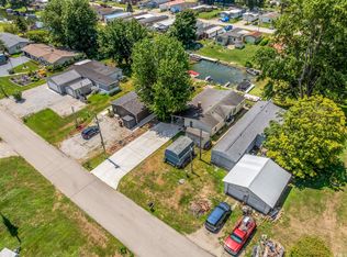 11 Ems B6a Ln, Leesburg, IN