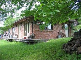 347 Thomas Rd, Harpers Ferry, IA 52146