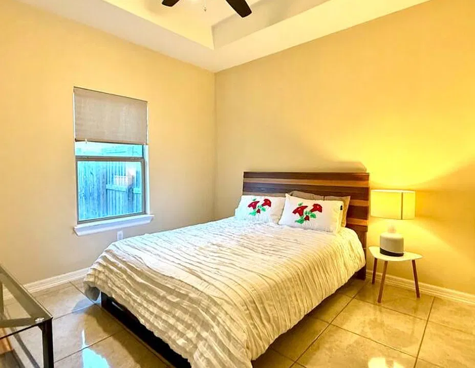 6762 Tenaza Dr
