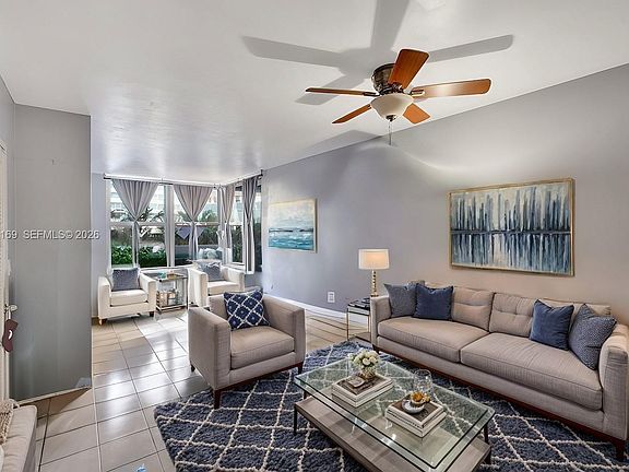 3rd image of 2899 Collins Ave APT 521