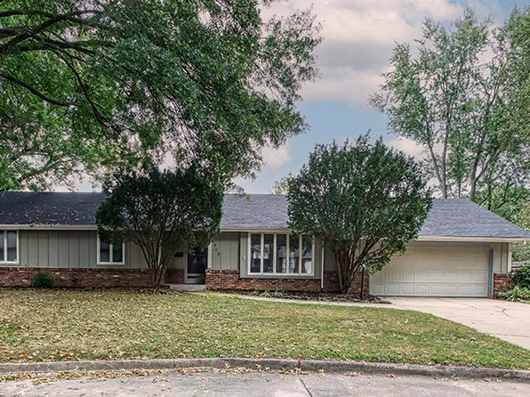 2408 E Bancroft Street, Springfield, MO 65804