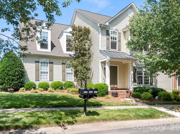 14566 Greenpoint Ln, Huntersville, NC 28078