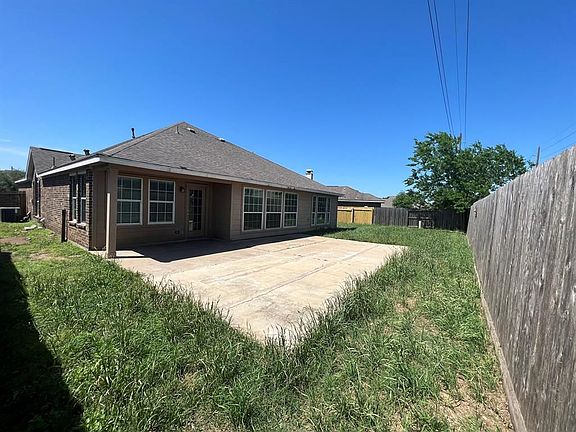 4th image of 127 Long Canyon Ln