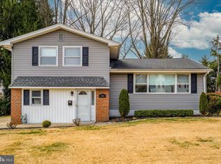 742 Cheryl Dr, Warminster, PA 18974