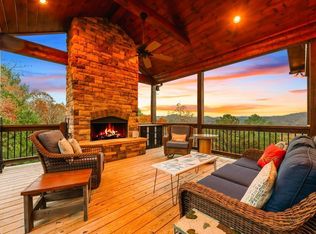 9 Kensington Dr, Mineral Bluff, GA 30559