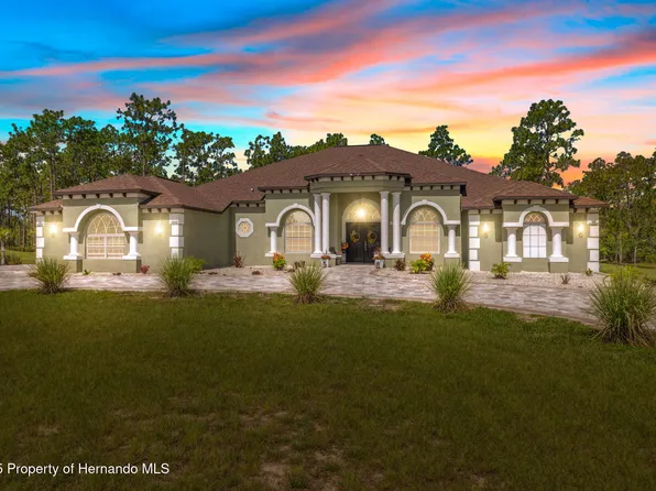 18043 Palmdale Rd, Weeki Wachee, FL 34614
