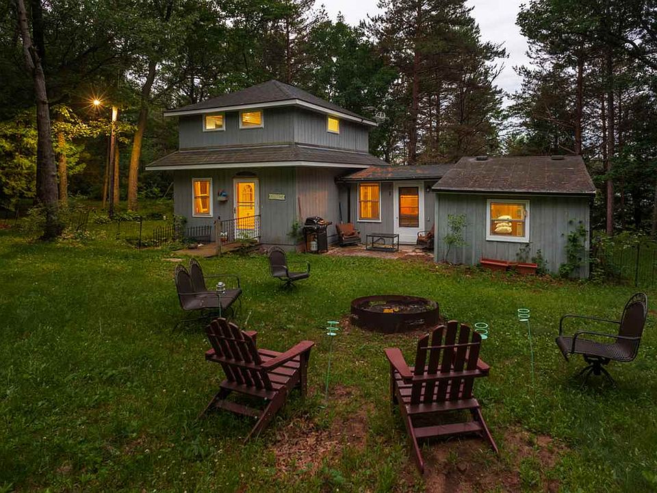 N5987 10th Dr, Plainfield, WI 54966 | Zillow