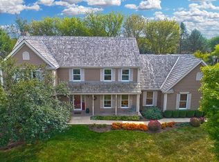 50 Lynn Dr, Hawthorn Woods, IL 60047