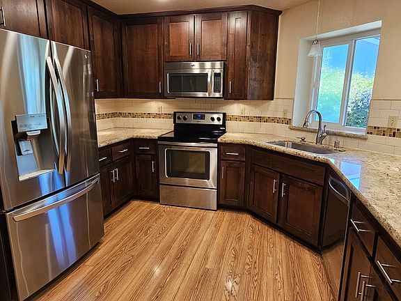 2nd image of 3083 Funston Dr