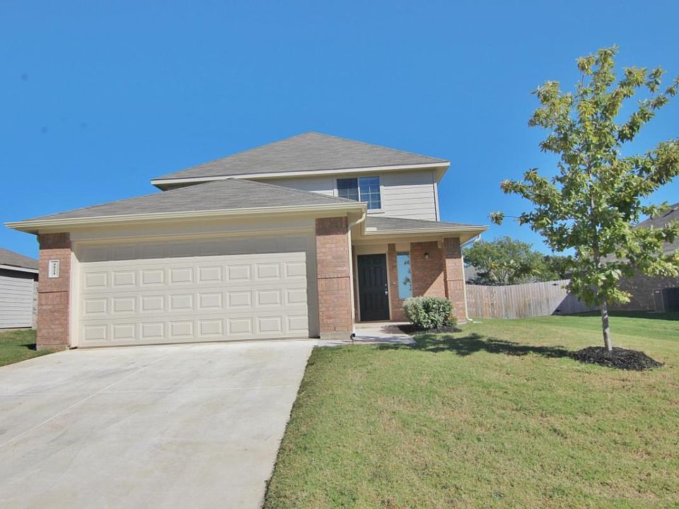 1st image of 4024 Winter Springs Dr