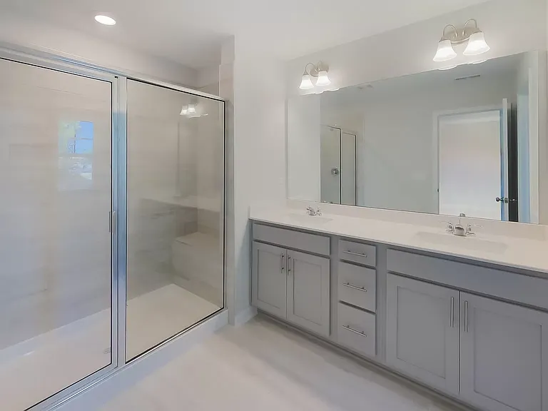 5851 Woodlawn Dr — Photo 14