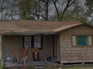 2601 N 10th St, Orange, TX 77630