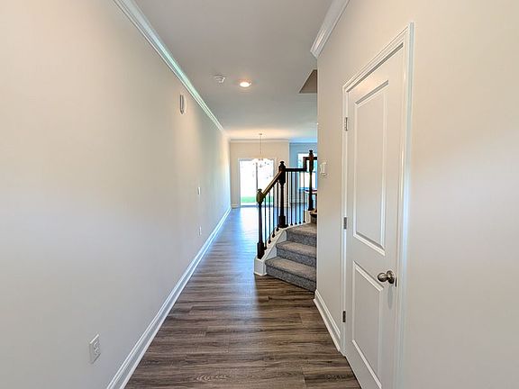 2nd image of 323 Creekview Rd