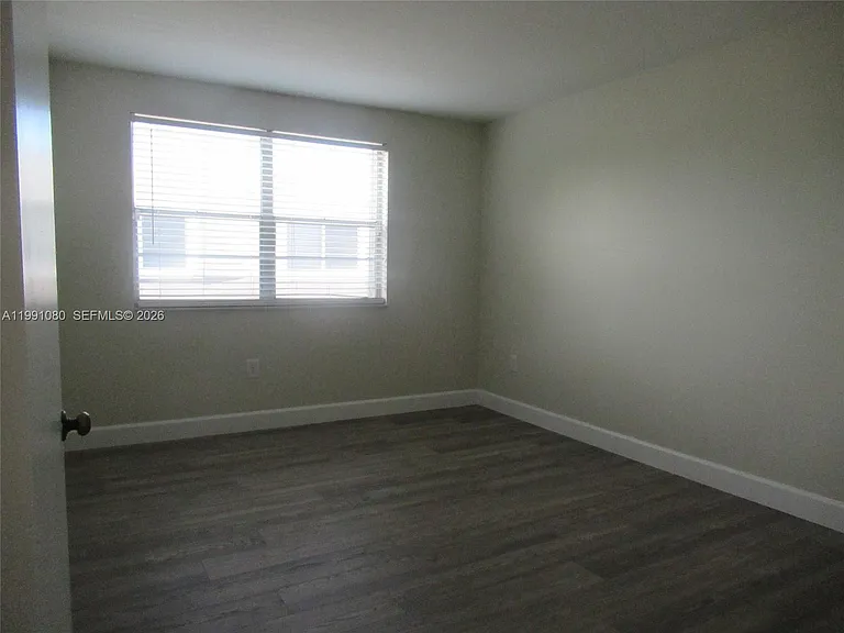 6825 SW 45th Ln #12 — Photo 11