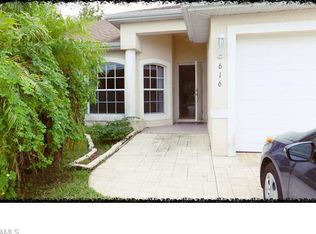 616 SE 7th St, Cape Coral, FL 33990