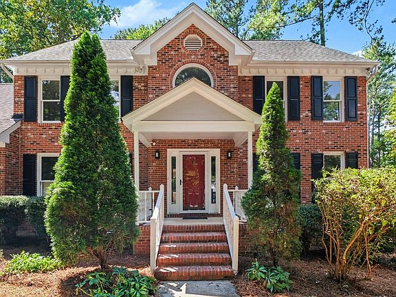 4th image of 1108 Vestavia Woods Dr
