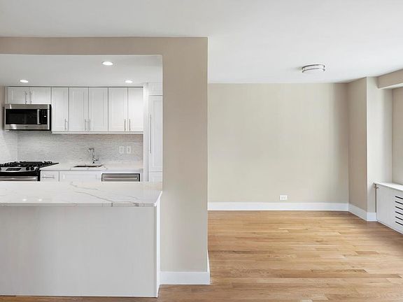 3rd image of 400 Central Park W APT 8R