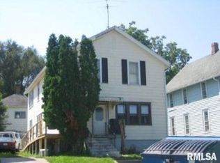 619 9th Ave S, Clinton, IA 52732