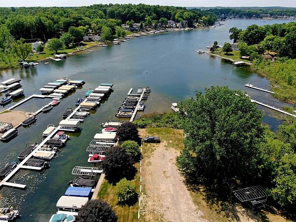 4th image of 915 Lane 200 Lake James