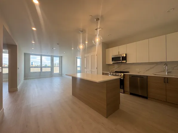 12 Brooks Street image 1 of 10