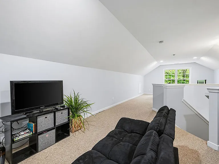 9388 Ottoway Ct — Photo 27