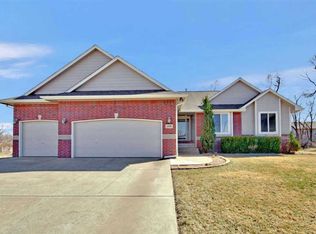 1078 S Glenmoor Ct, Wichita, KS 67207