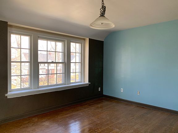 4th image of 5180 Mayview Rd