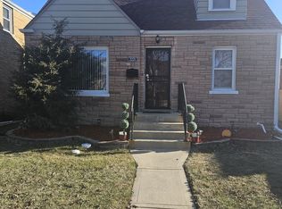 2221 S 23rd Ave, Broadview, IL 60155