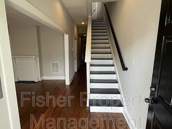 2nd image of 2606 1/2 Q St