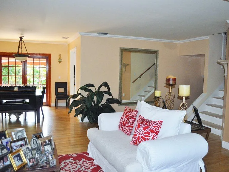 6315 Maynada St — Photo 6
