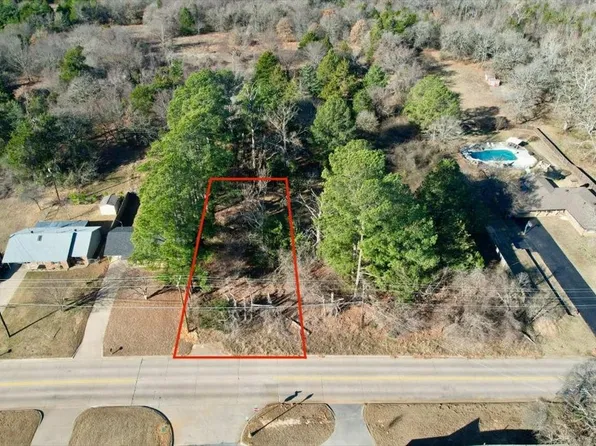 1 S Lillis Ln, Denison, TX 75020