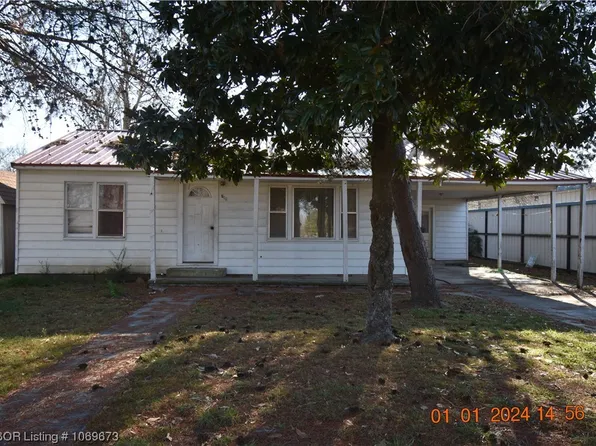 710 E Choctaw Ave, Sallisaw, OK 74955
