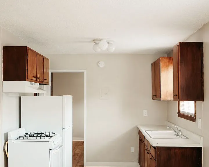 1115 Main St — Photo 7