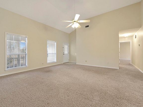 3rd image of 8817 Live Oak Ave