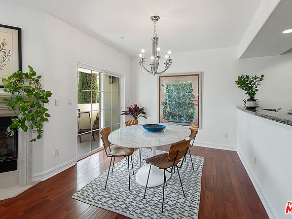5th image of 4202 Whitsett Ave APT 105
