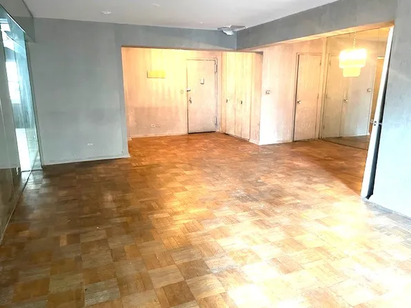 100 West 57th Street 4J image 2 of 2