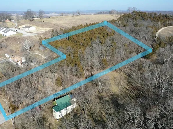 505 E 10th St, Hermann, MO 65041