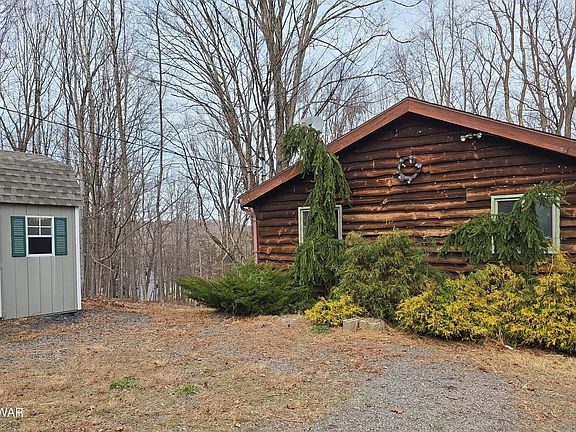 3rd image of 26 Forest Ct